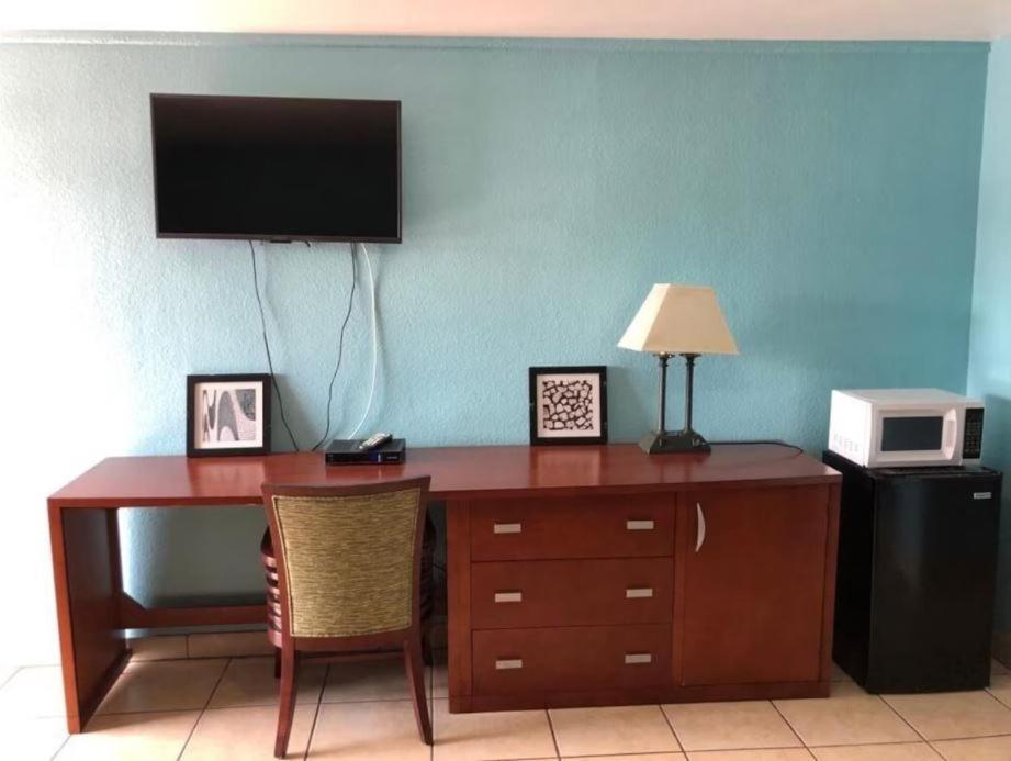 Economy Suites Winter Haven Exteriér fotografie